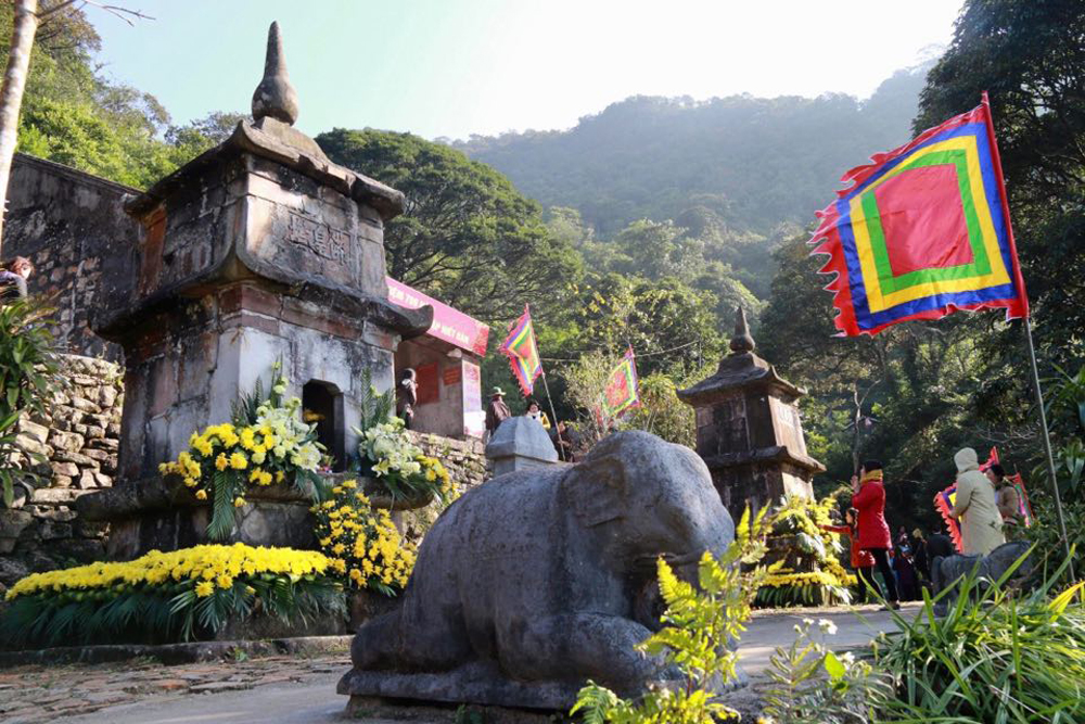 Tượng voi đá, tháp đá tại chùa Ngọa Vân được bảo tồn giữ được giá trị nguyên sơ của di tích.
